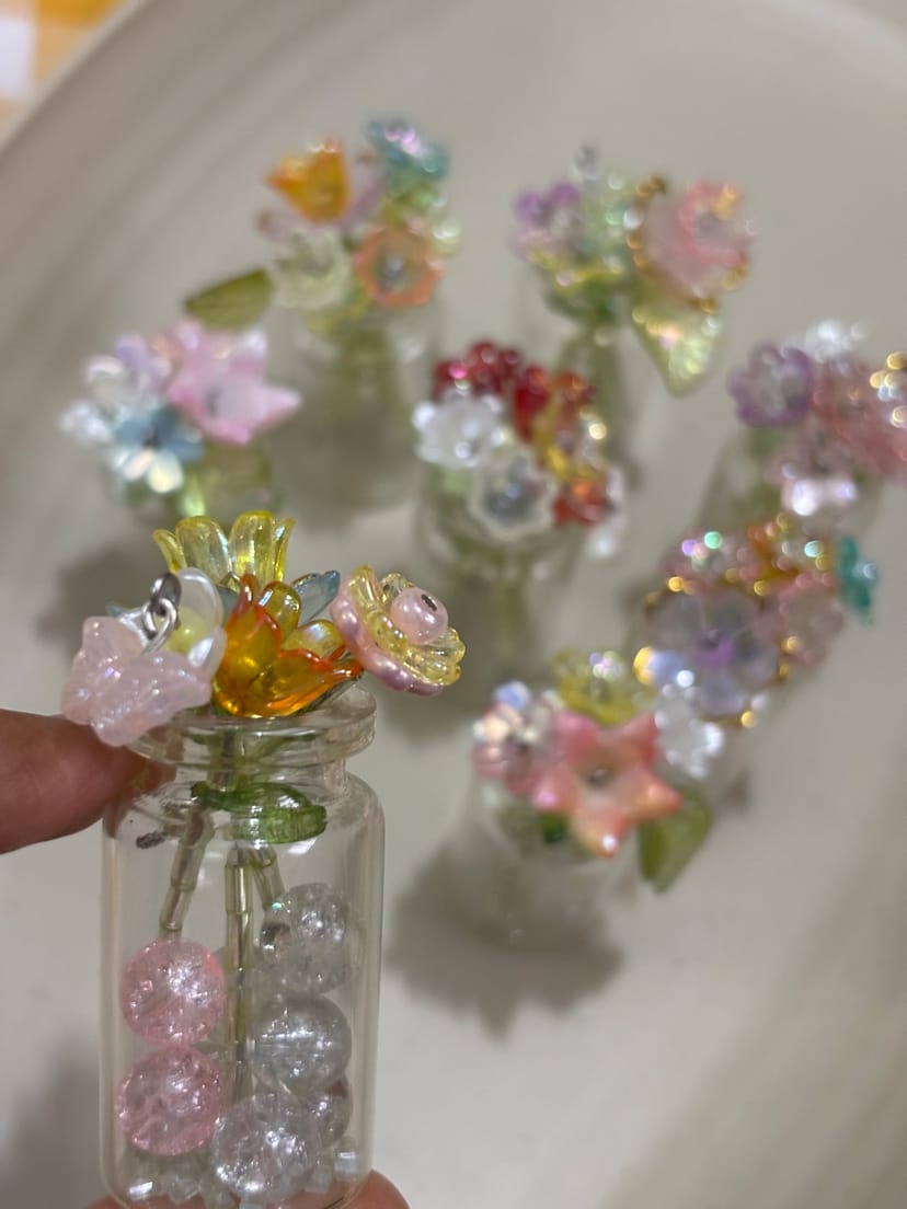 Mini Beaded Flower Jar - Image 3