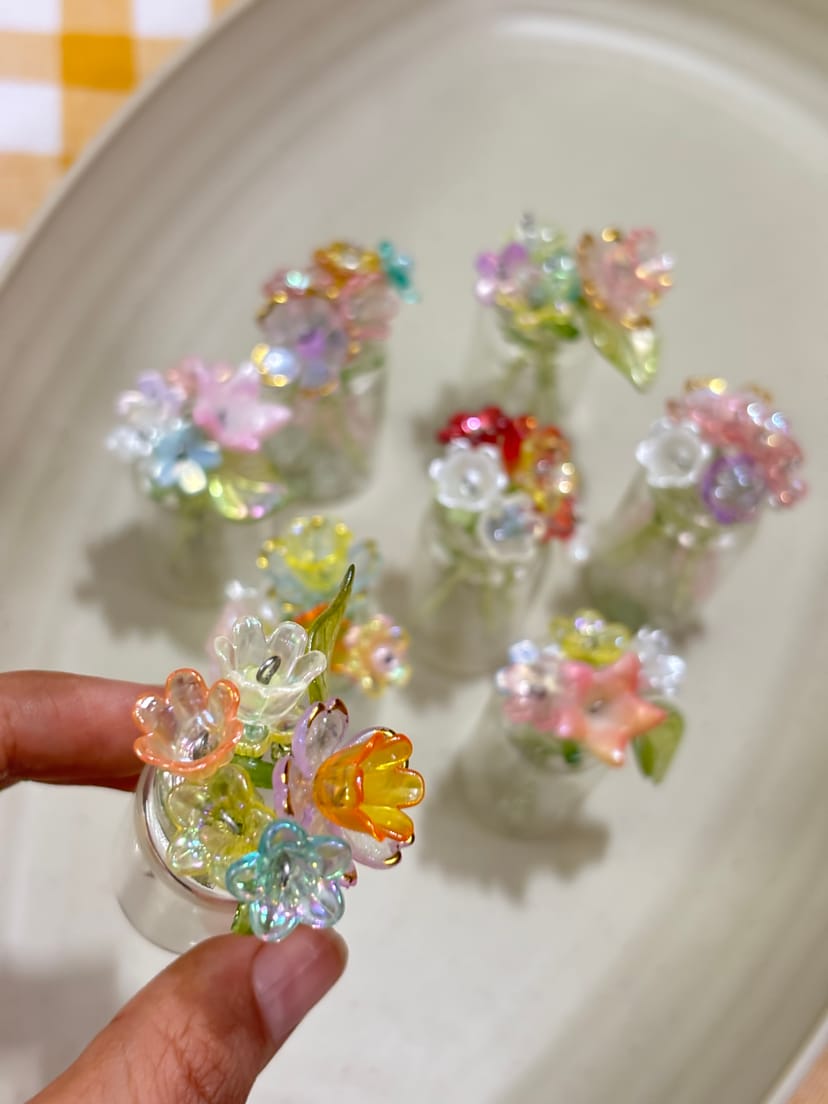 Mini Beaded Flower Jar - Image 6